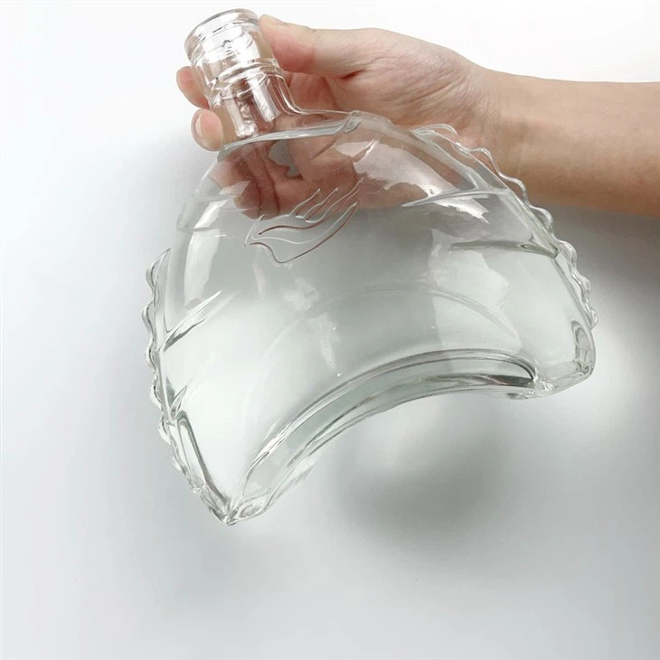 Decorative Glass Liquor Decanter, Decanter Bottle For Whiskey, Brandy, XO Cheap Glass Liquor Bottles